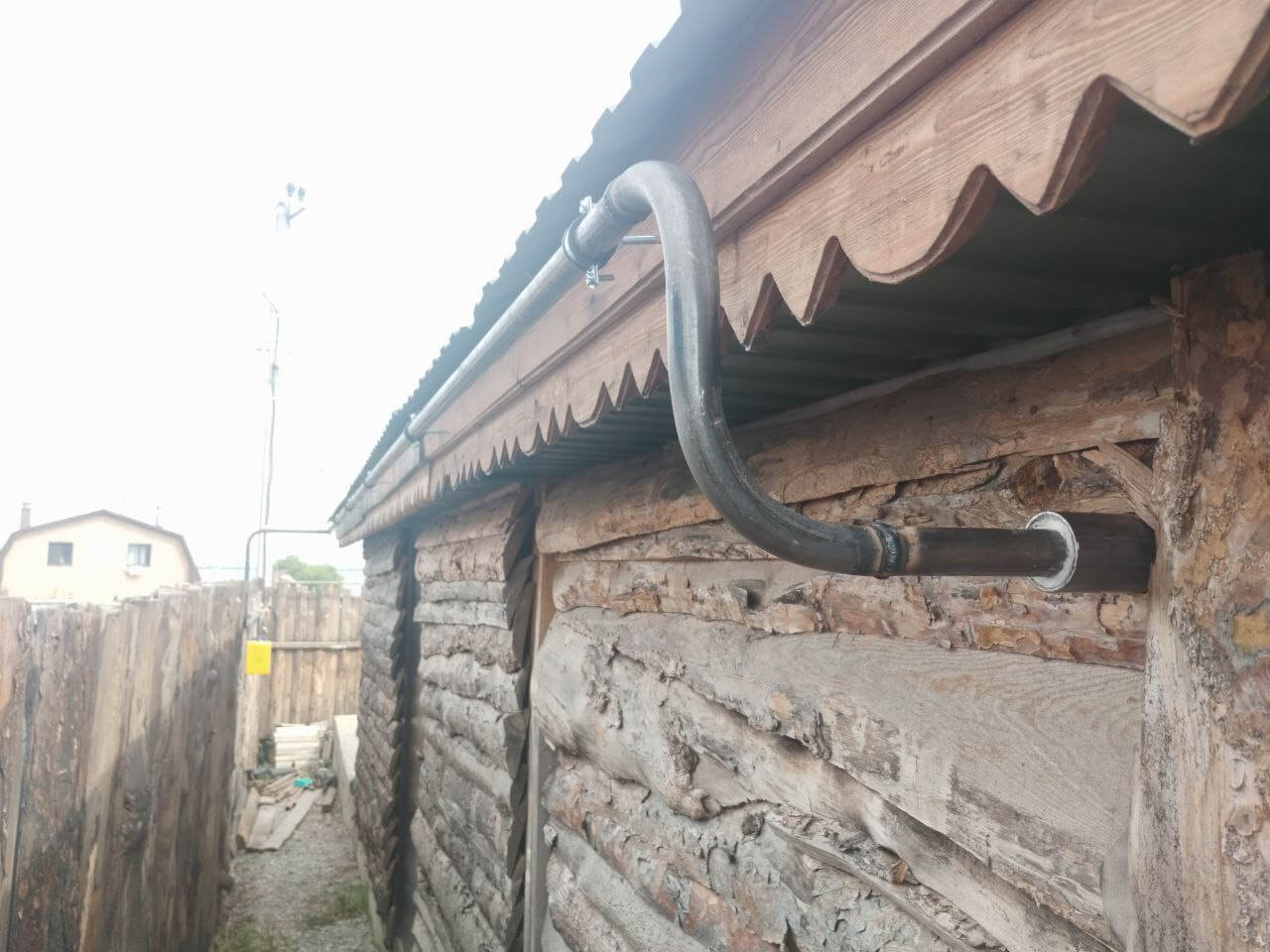 ГРПШ и газовый счетчик в монтаже
